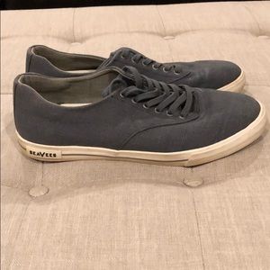 Seavees Men’s Sneaker.  Size 10.5. Dark Blue